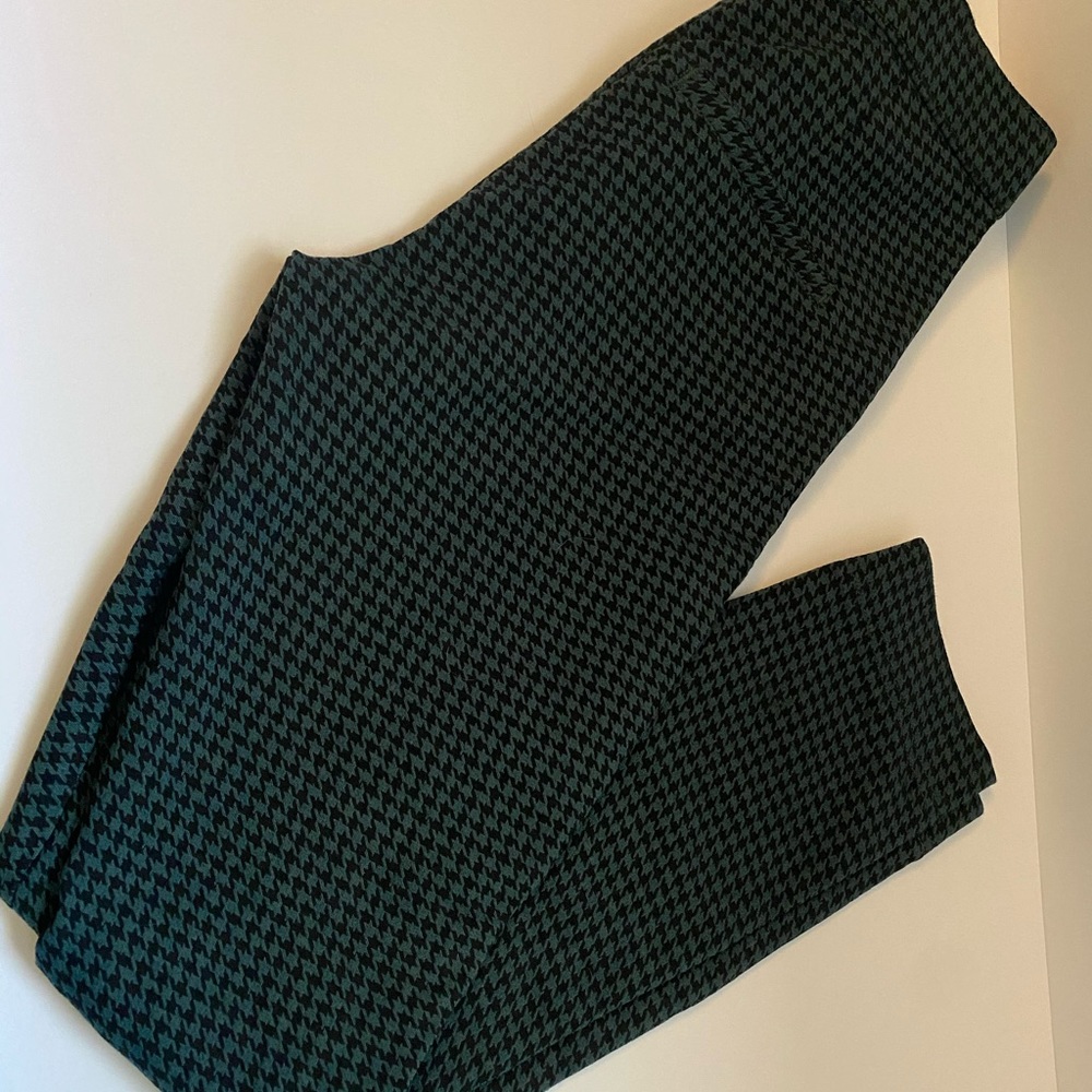 Hollister Green Pants Small